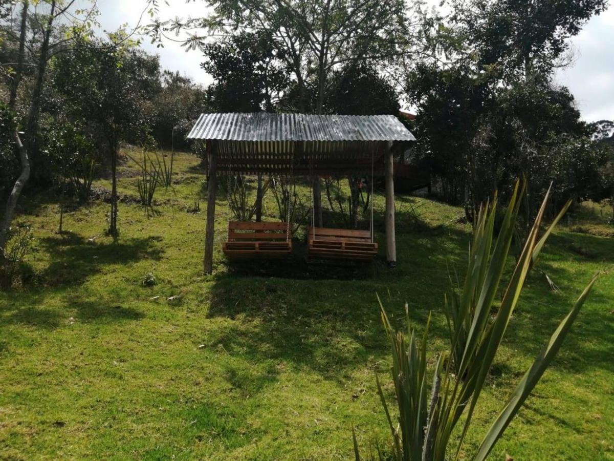 Vila Jardin Colibri Rnt 33633 Guatavita Exteriér fotografie