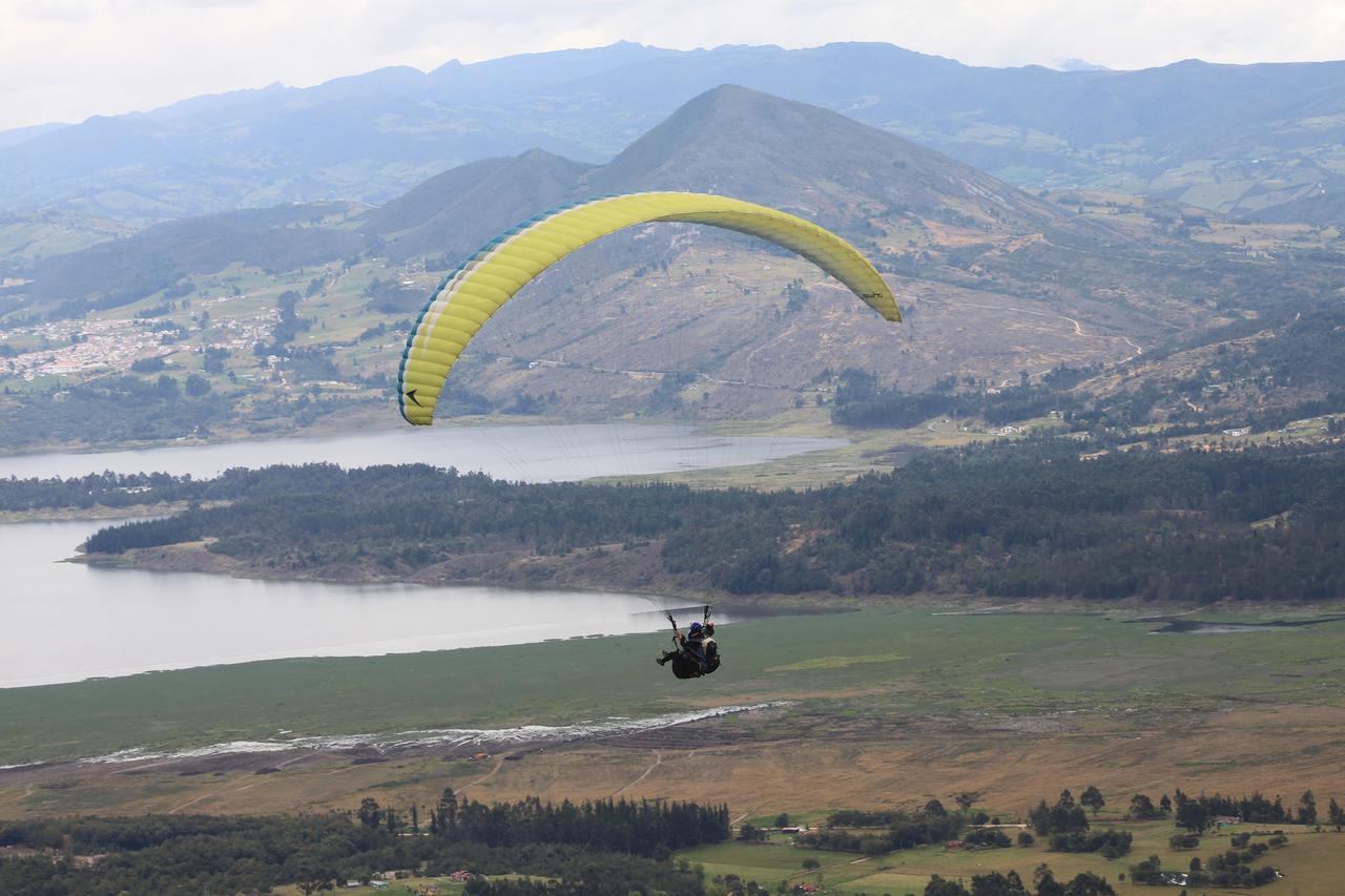 Vila Jardin Colibri Rnt 33633 Guatavita Exteriér fotografie